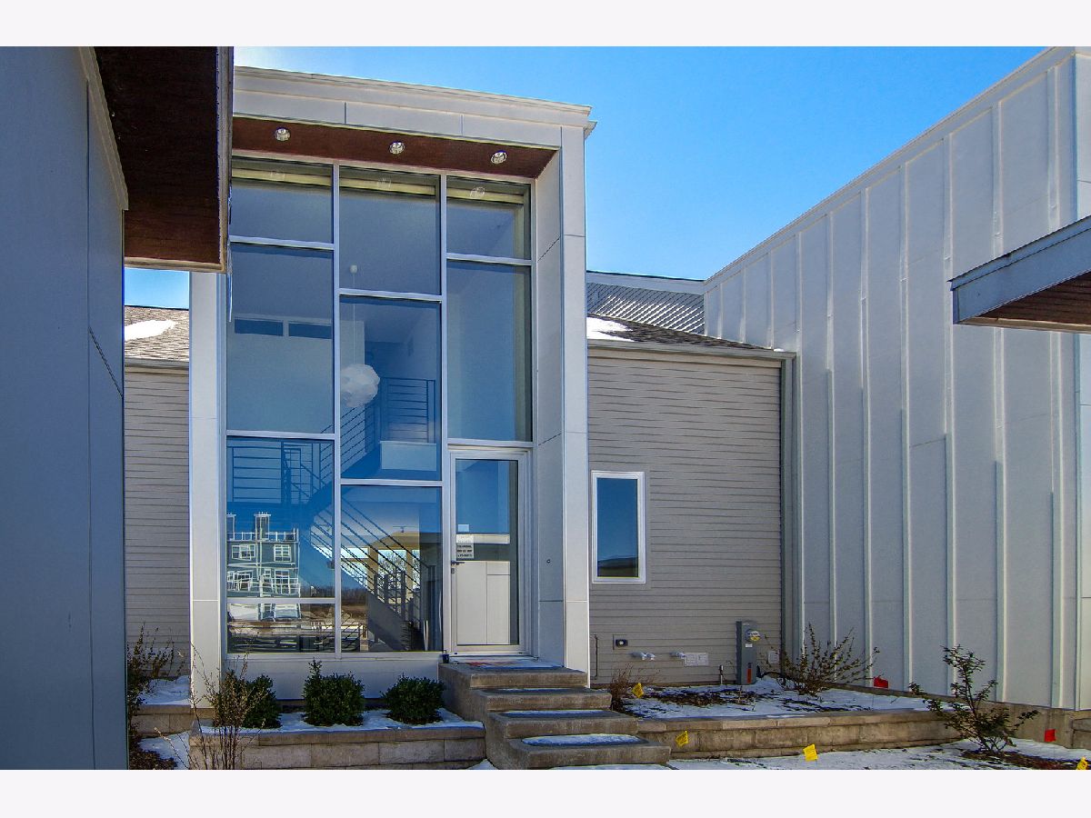  Rented Ottawa Illinois, 43 Windward