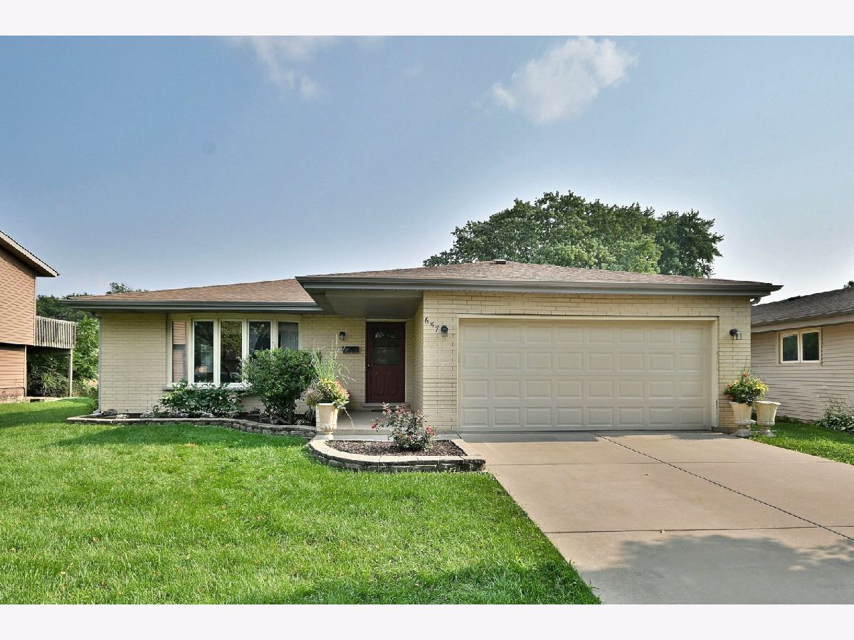  Sold Addison Illinois, 657 Sable