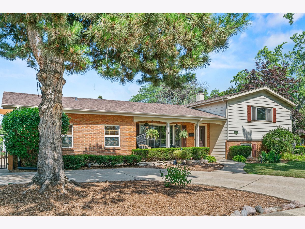  Sold Addison Illinois, 330 Country Club
