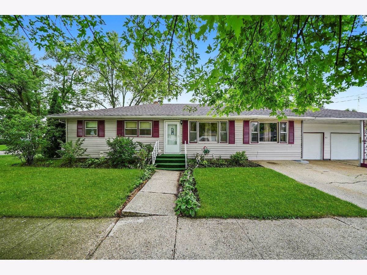  For Sale Harvard Illinois, 1000 6th Street