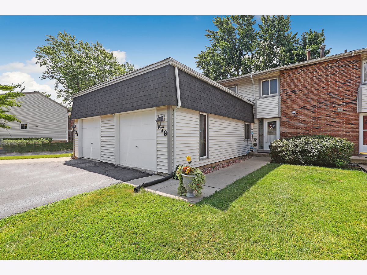 Townhomes Sold Winston Village Bolingbrook Illinois, 179 Roberts
