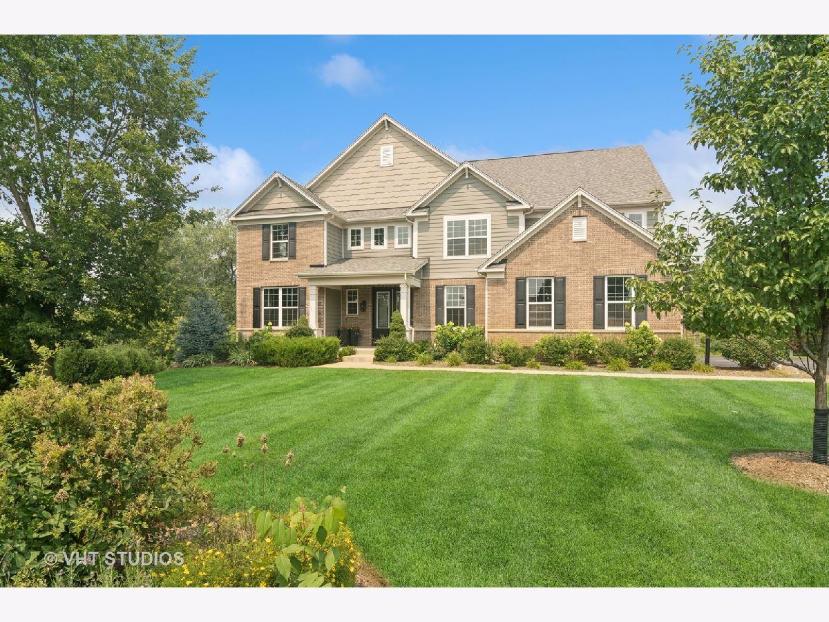 Homes For Sale Legacy Of Barrington Barrington Illinois, 25560 Tara Drive