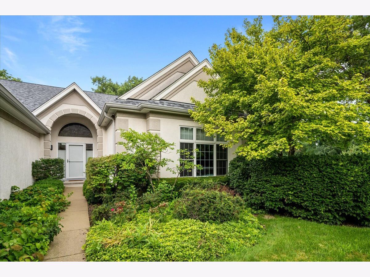 Condominiums & Homes For Sale Legacy Club Highland Park Illinois, 2524 Augusta Way