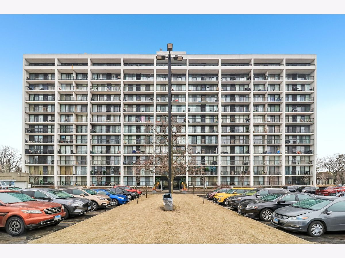 Condominiums Sold Cove Landing Lombard Illinois, 2005 Finley