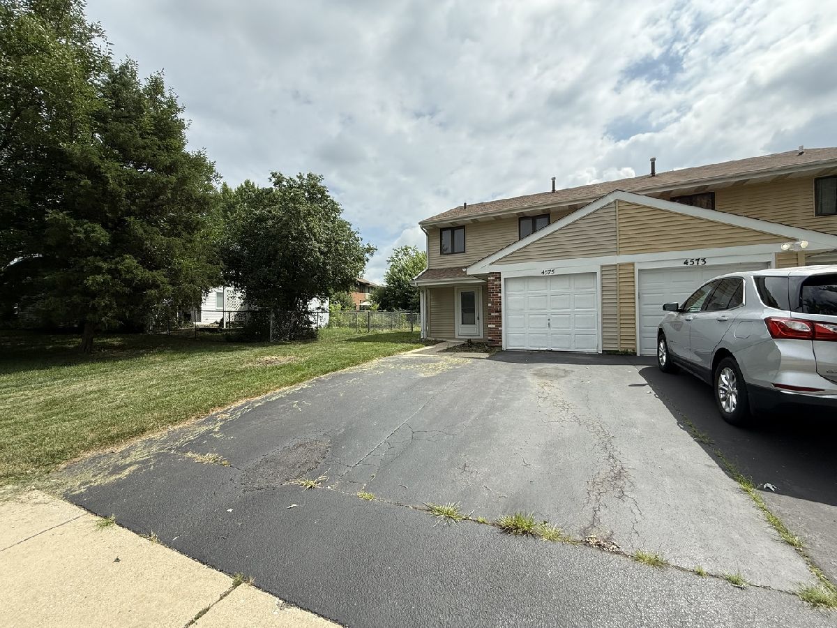  Rented Hanover Park Illinois, 4575 Jefferson