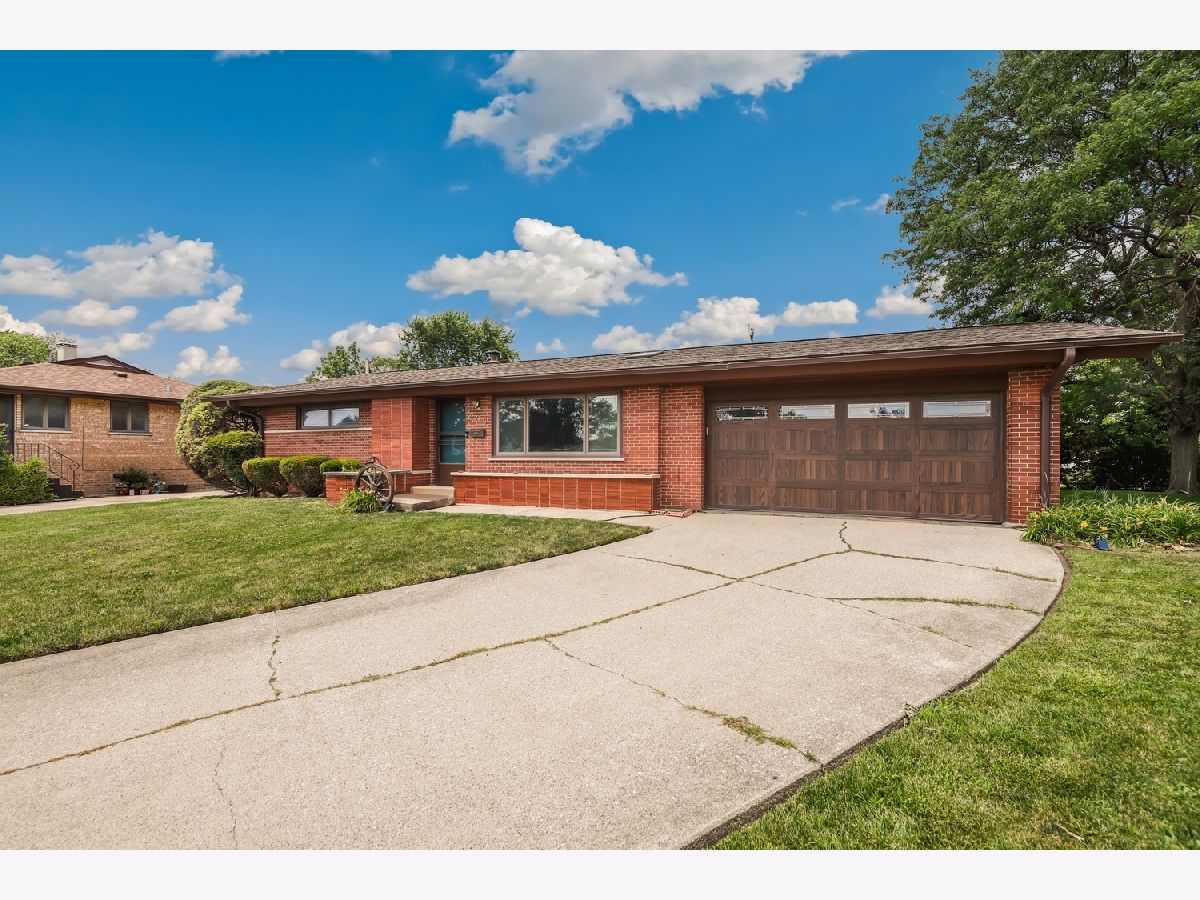  Sold South Holland Illinois, 506 Betty