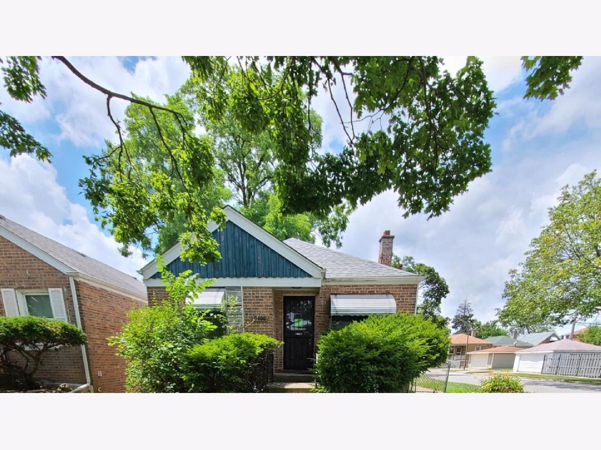  For Sale Chicago Illinois, 9800 Drexel Avenue