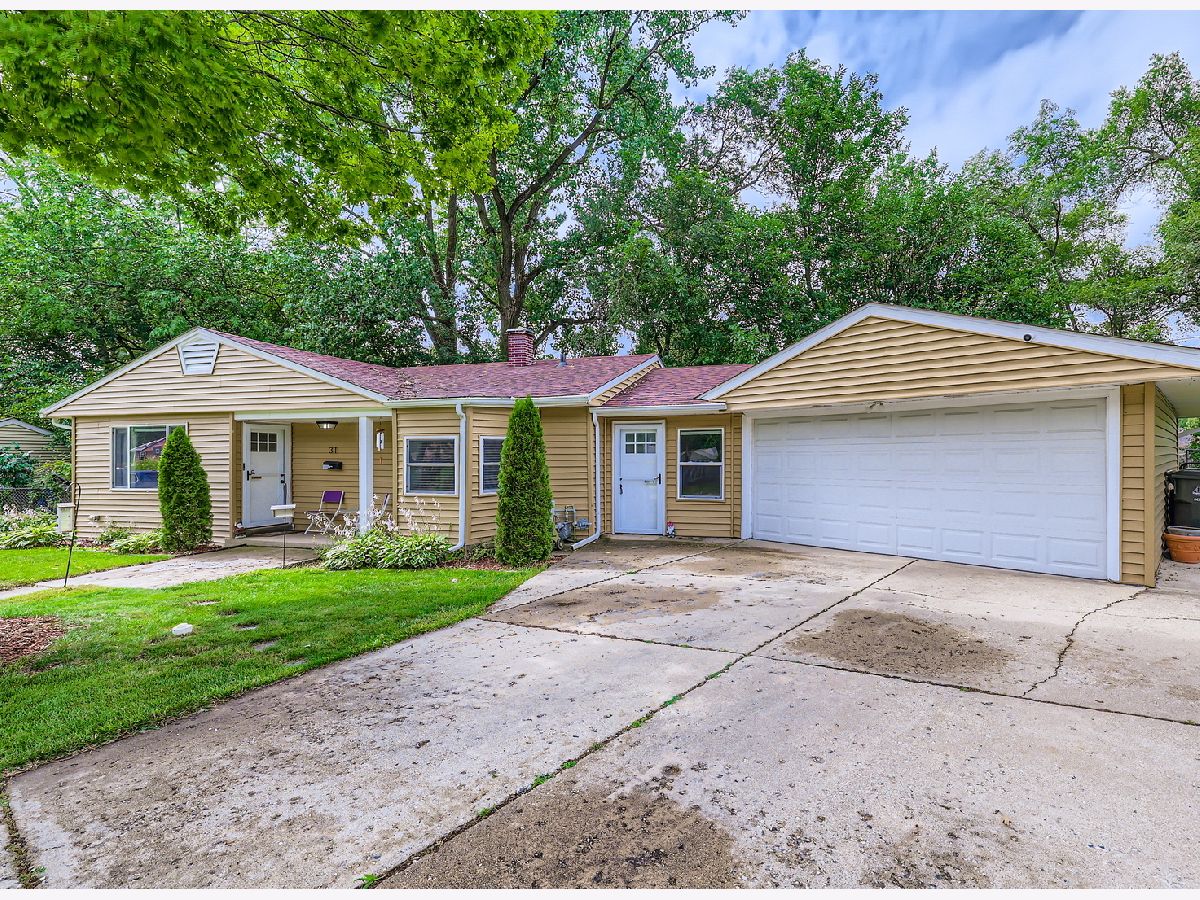 Homes & Townhomes For Sale Golf View Highlands Carpentersville Illinois, 31 Sparrow Court