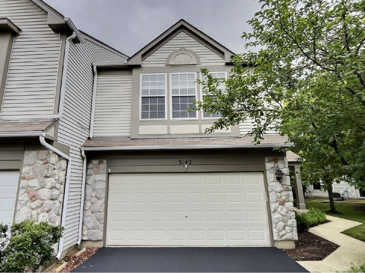  Rented Aurora Illinois, 3142 Bromley