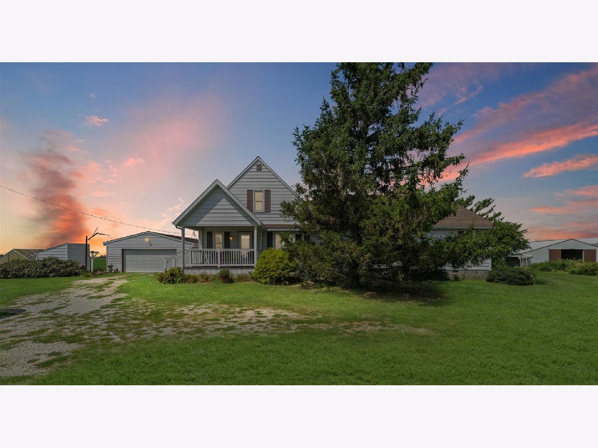  For Sale Fisher Illinois, 3345 County Road 400 E Road