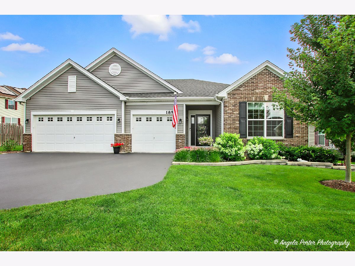  For Sale Volo Illinois, 1855 Alta Drive
