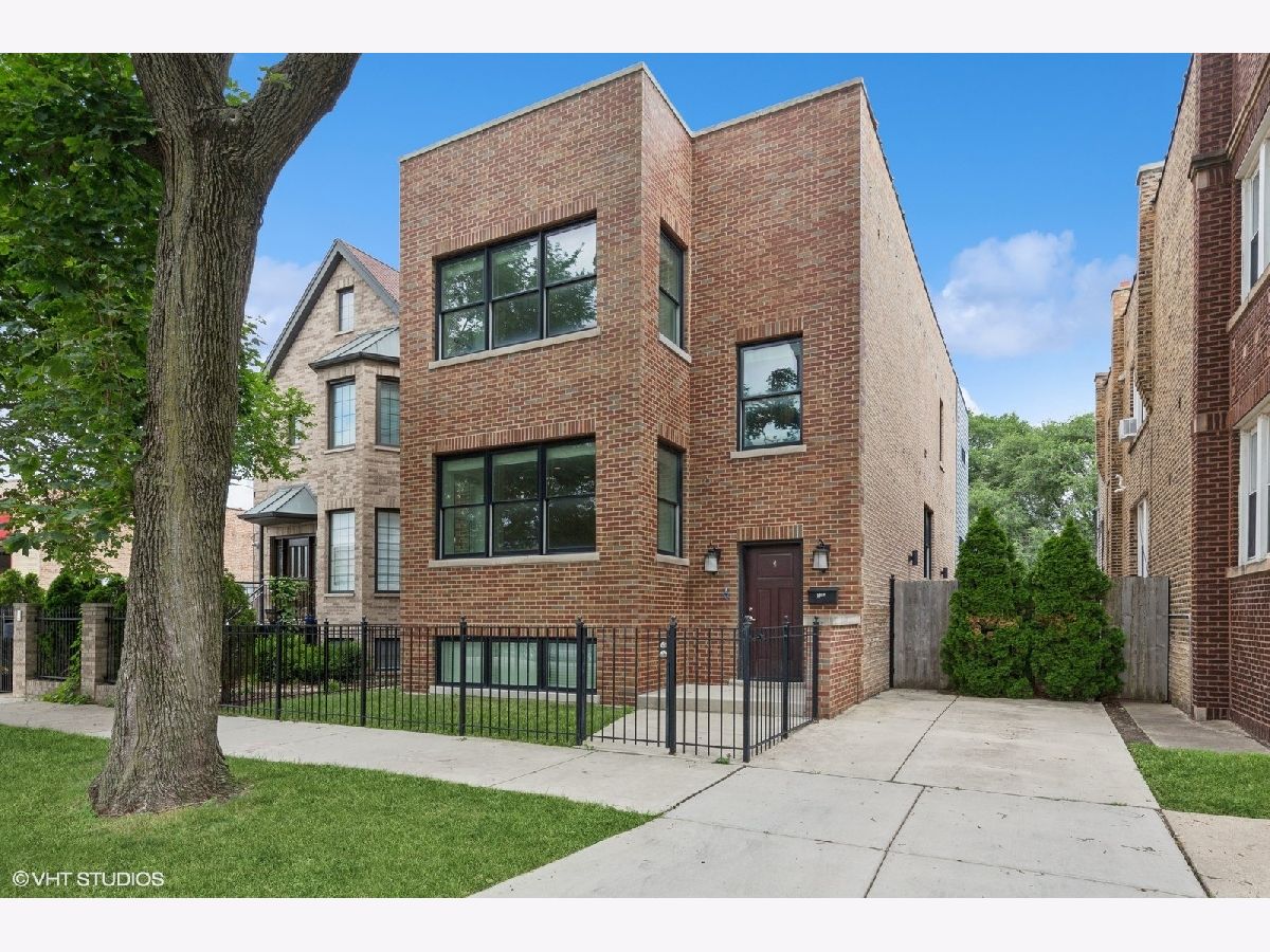  Rented Chicago Illinois, 2342 Melrose
