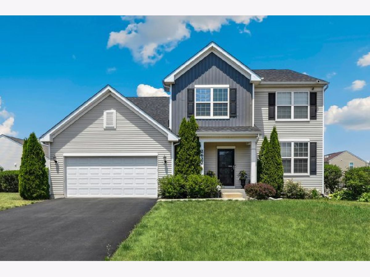Homes & Townhomes & Condos For Sale Autumn Creek Yorkville Illinois, 2622 Lilac Way