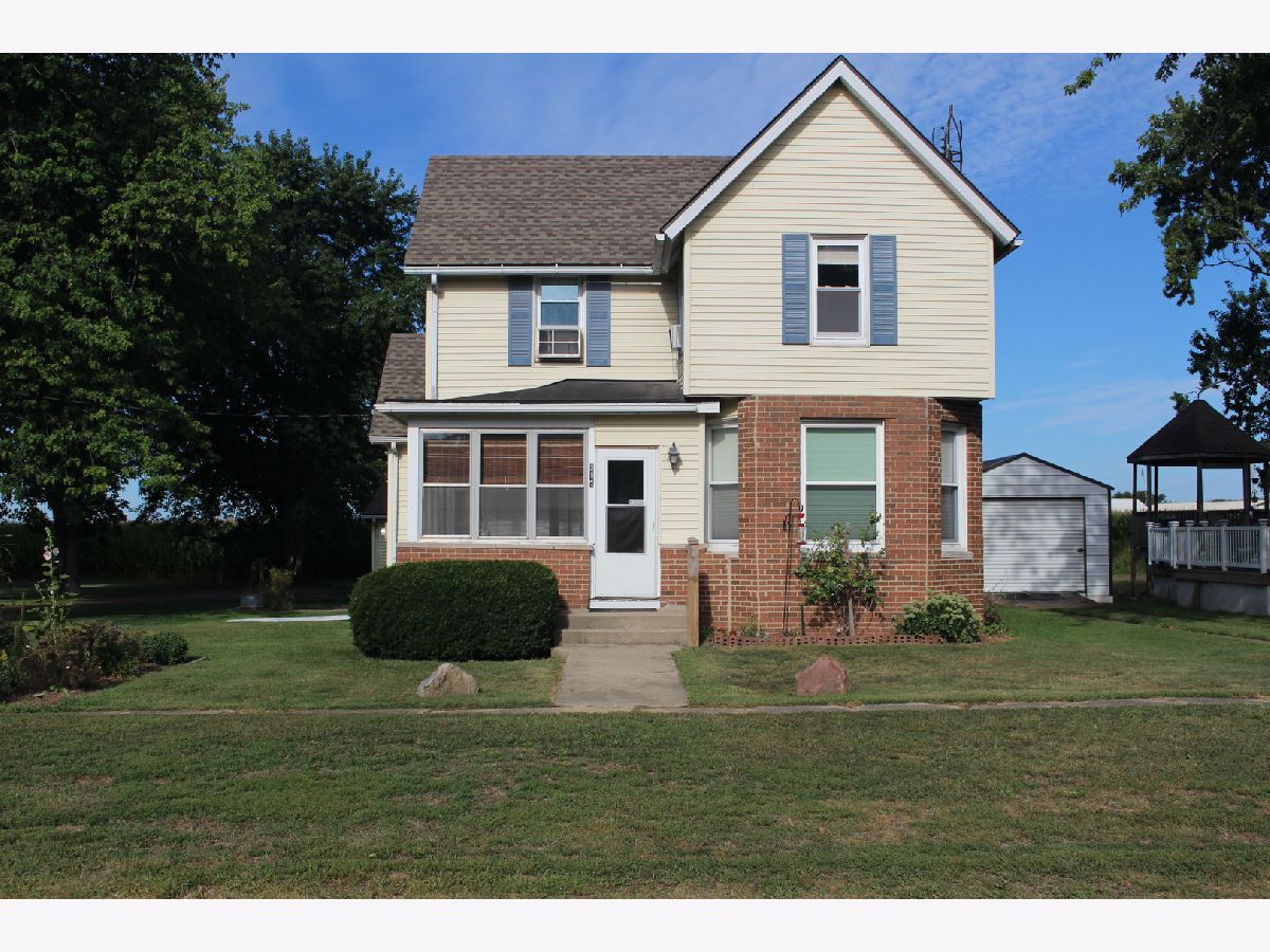  For Sale Dewitt Illinois, 215 Chicago Street