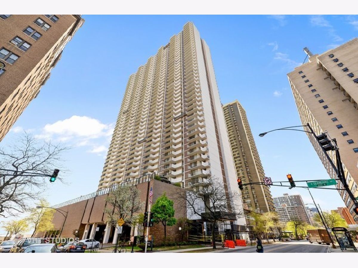  Sold Chicago Illinois, 6033 Sheridan