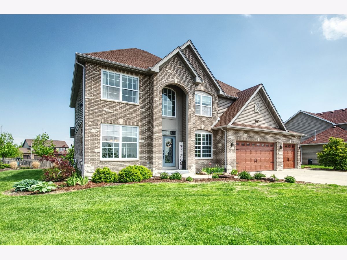  Sold Minooka Illinois, 1472 Saddlebrook