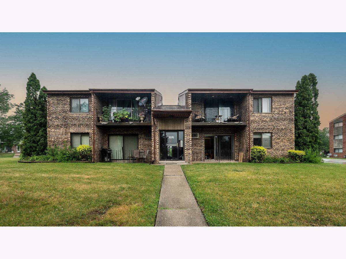 Homes & Condominiums Sold El Cameno Orland Park Illinois, 9870 Cordoba