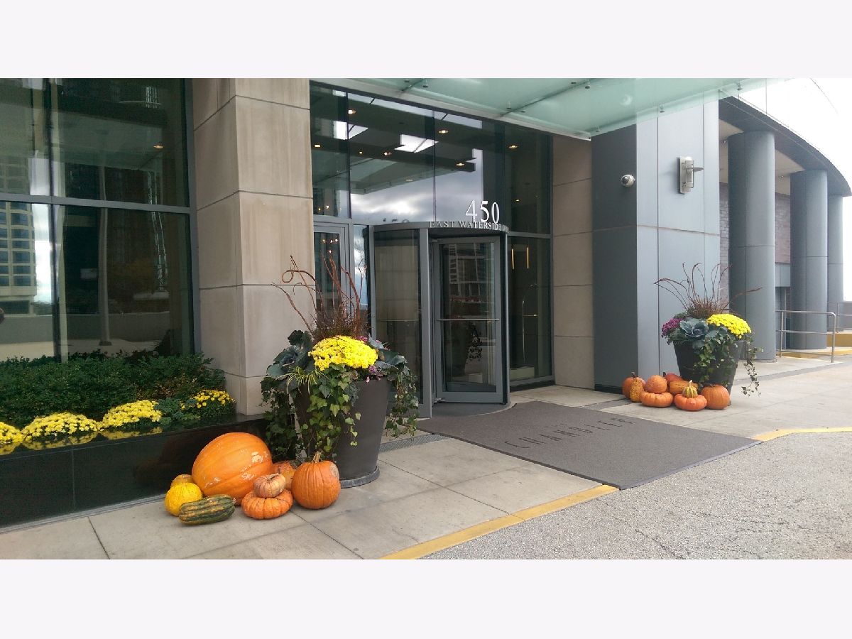  Rented Chicago Illinois, 450 Waterside
