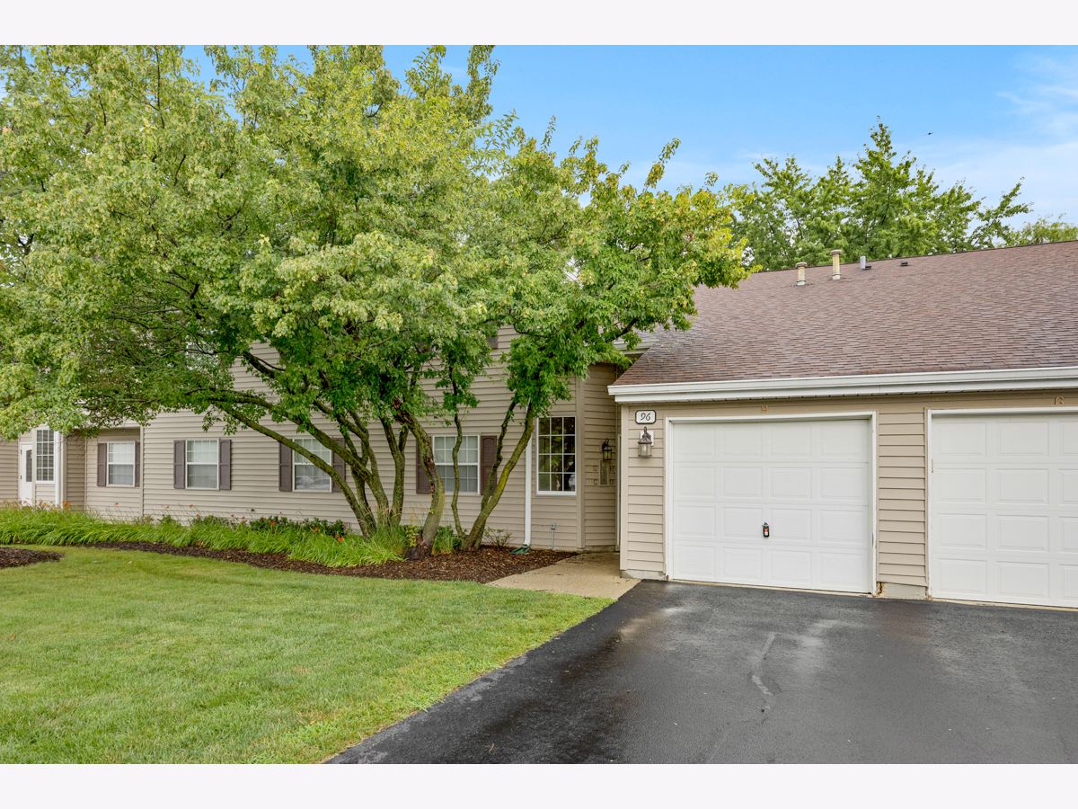  Rented Streamwood Illinois, 96 Gant