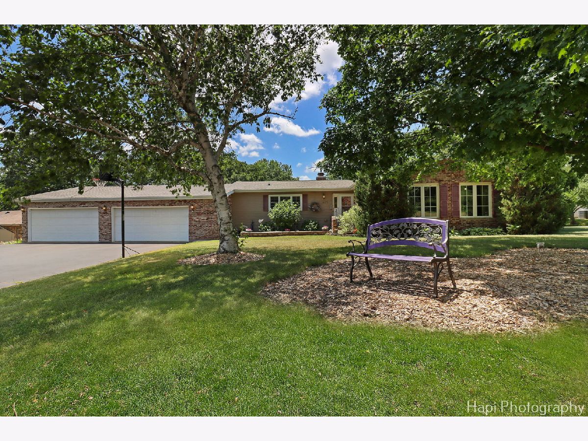Homes For Sale Val Mar Estates Mchenry Illinois, 1415 Arabian Spur