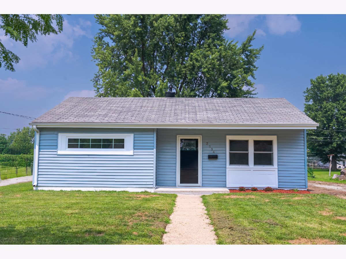  Sold Sterling Illinois, 2104 Chestnut