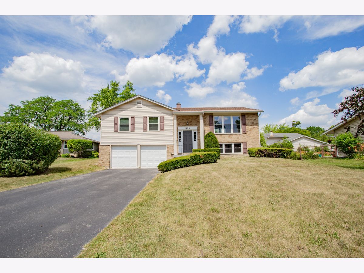 Homes For Sale Winston Knolls Hoffman Estates Illinois, 815 Concord