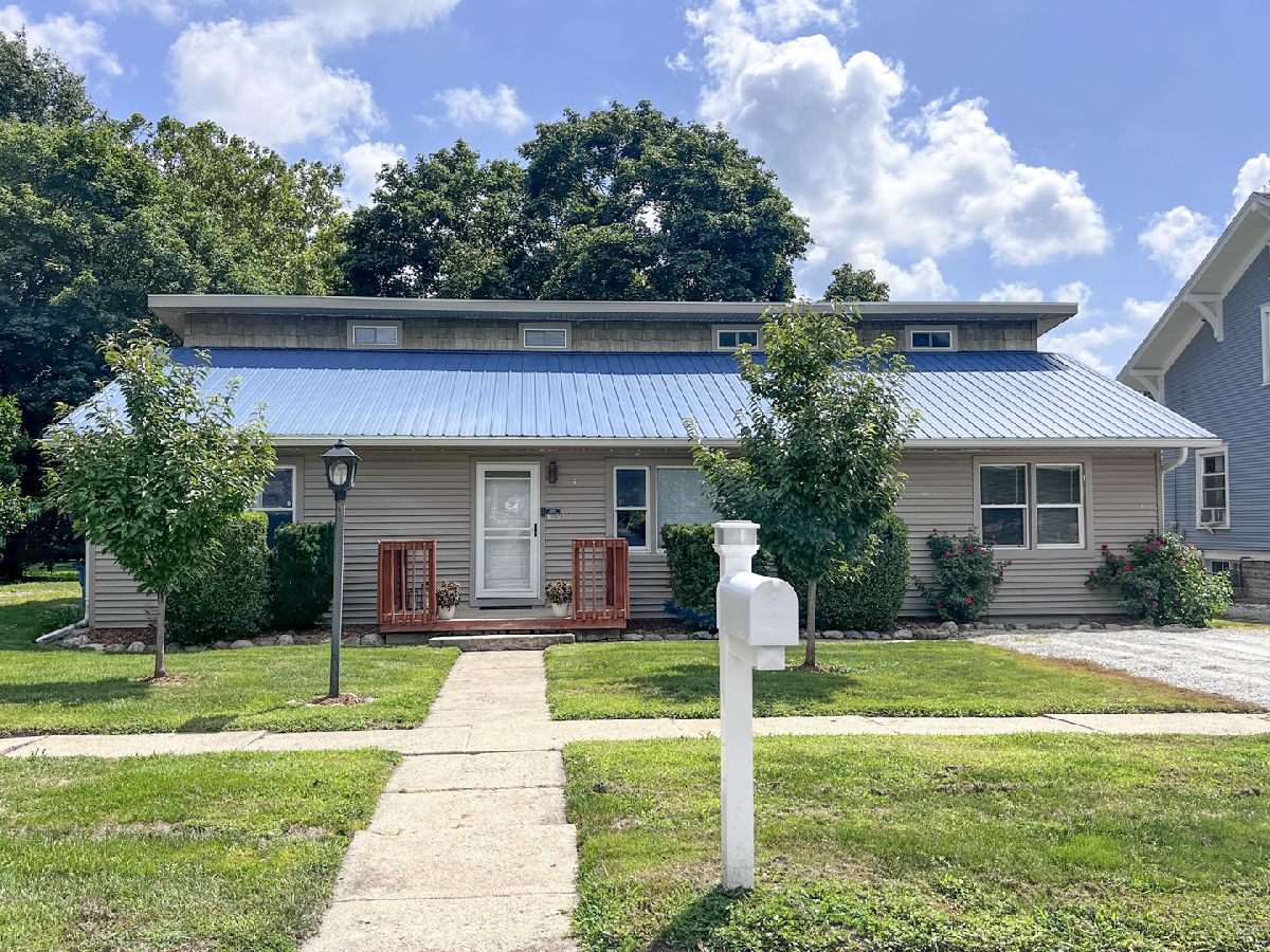  Sold Colfax Illinois, 501 Center