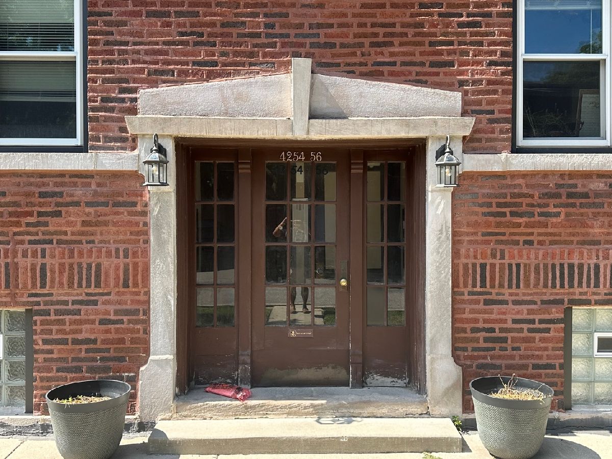  Rented Chicago Illinois, 2501 Cullom