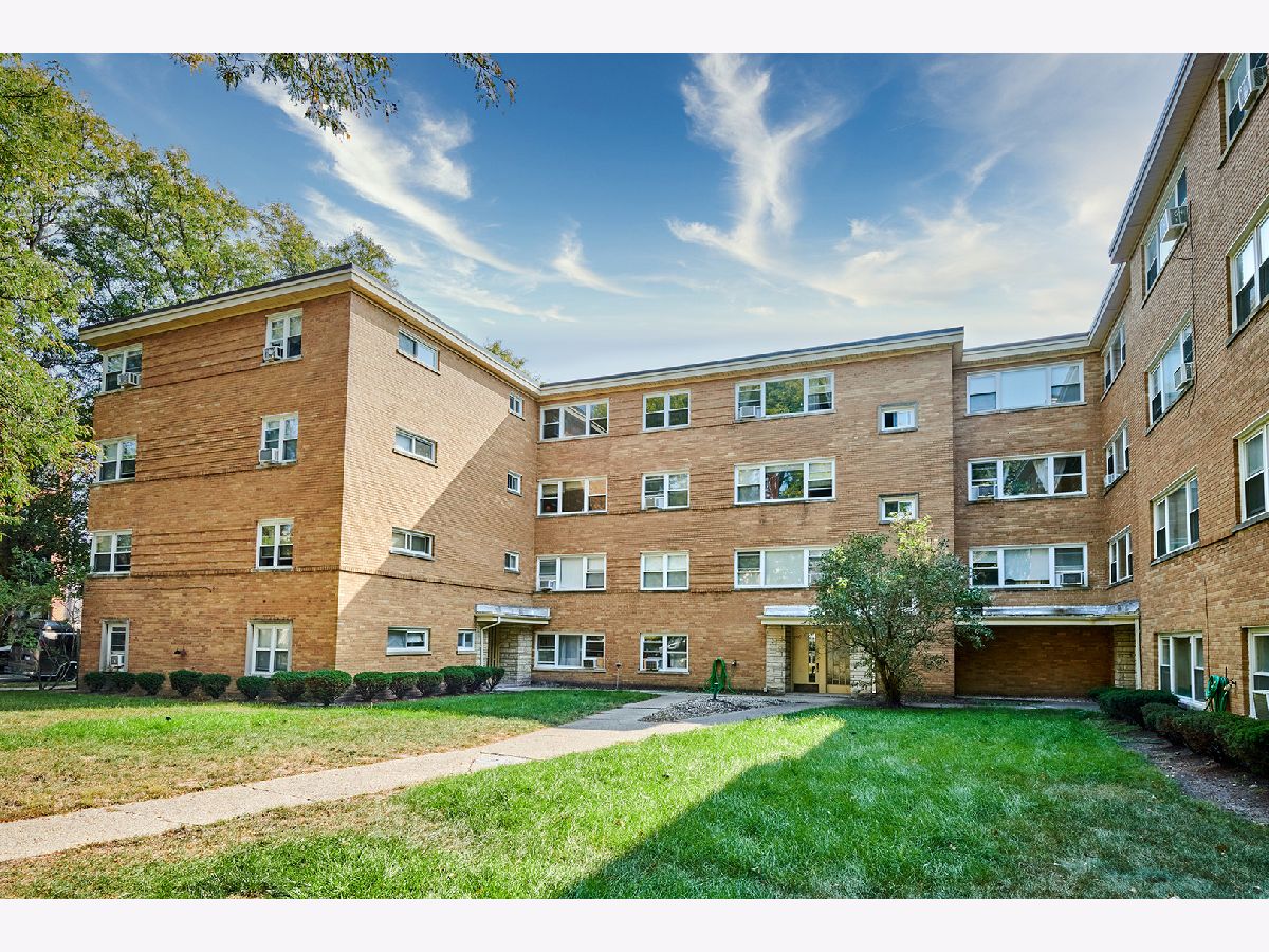 Rented Chicago Illinois, 2609 Fitch