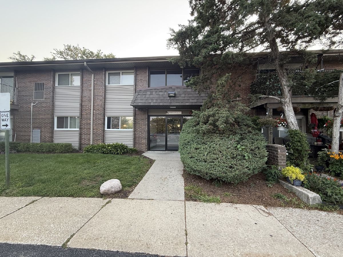 Sold Lisle Illinois, 4418 Beau Monde Drive