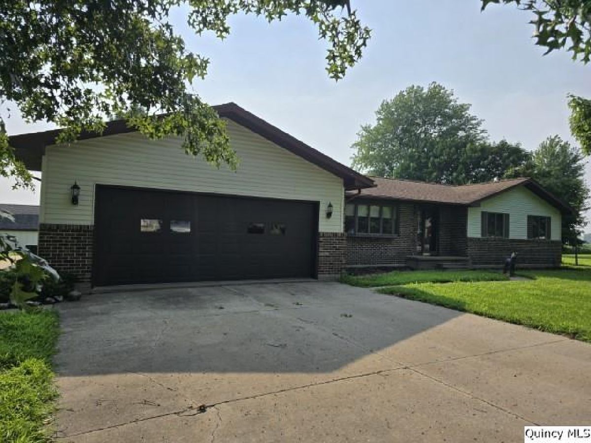  For Sale Carthage Illinois, 400 4th Street
