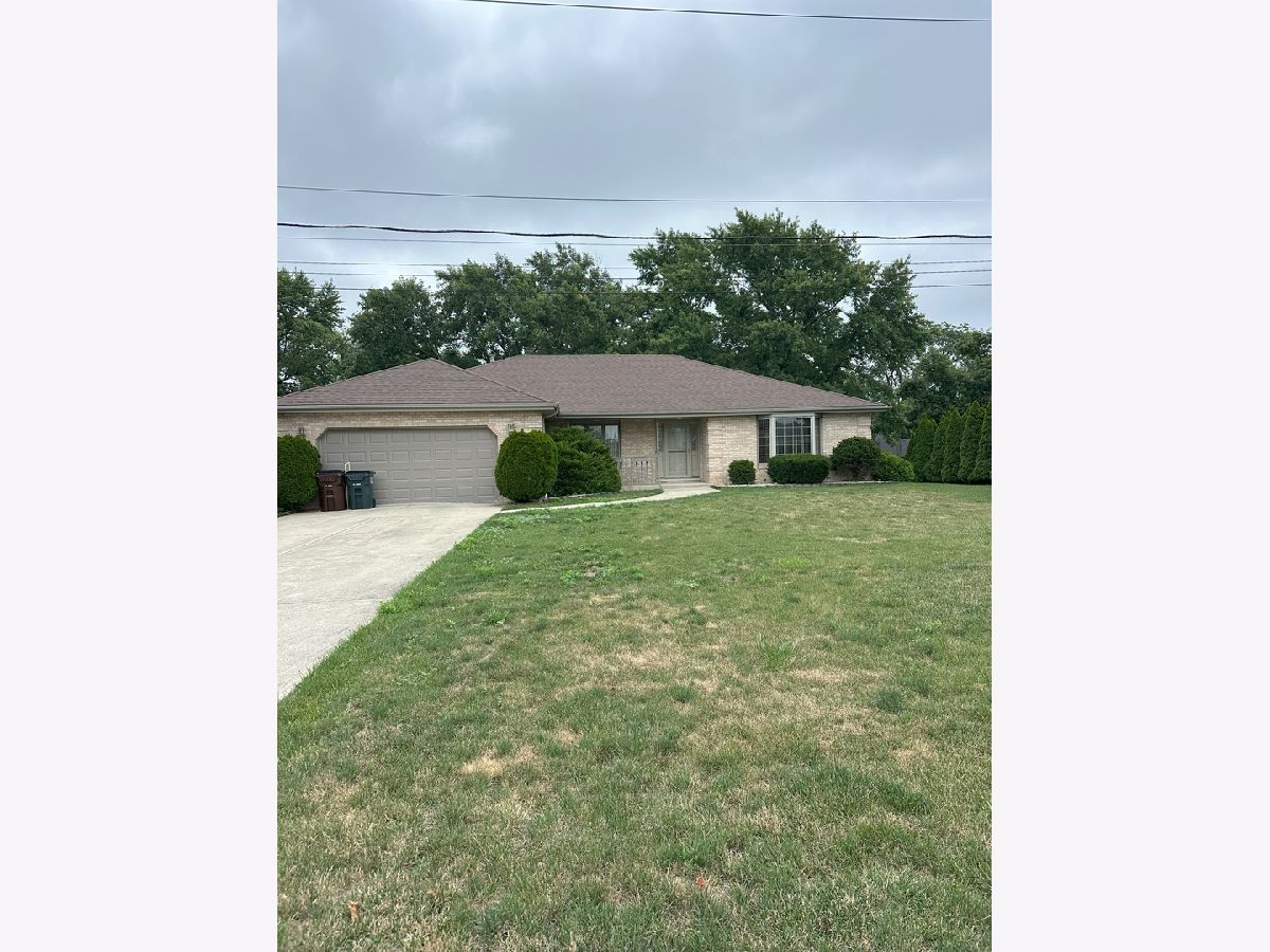  Rented Mokena Illinois, 19215 116th