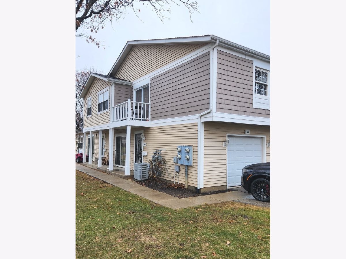  Sold Wheeling Illinois, 1307 Ely