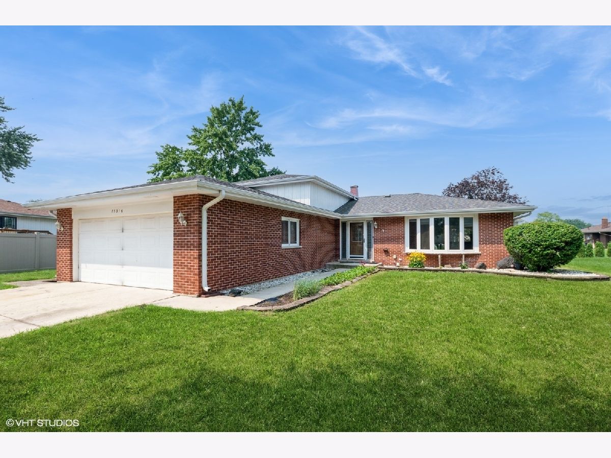 Sold Orland Park Illinois, 15316 Woodmar