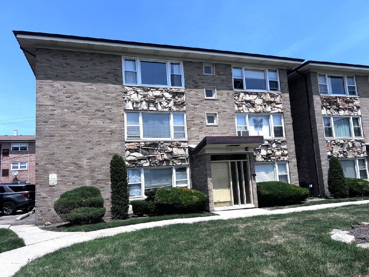  Rented Merrionette Park Illinois, 3170 Meadow Lane