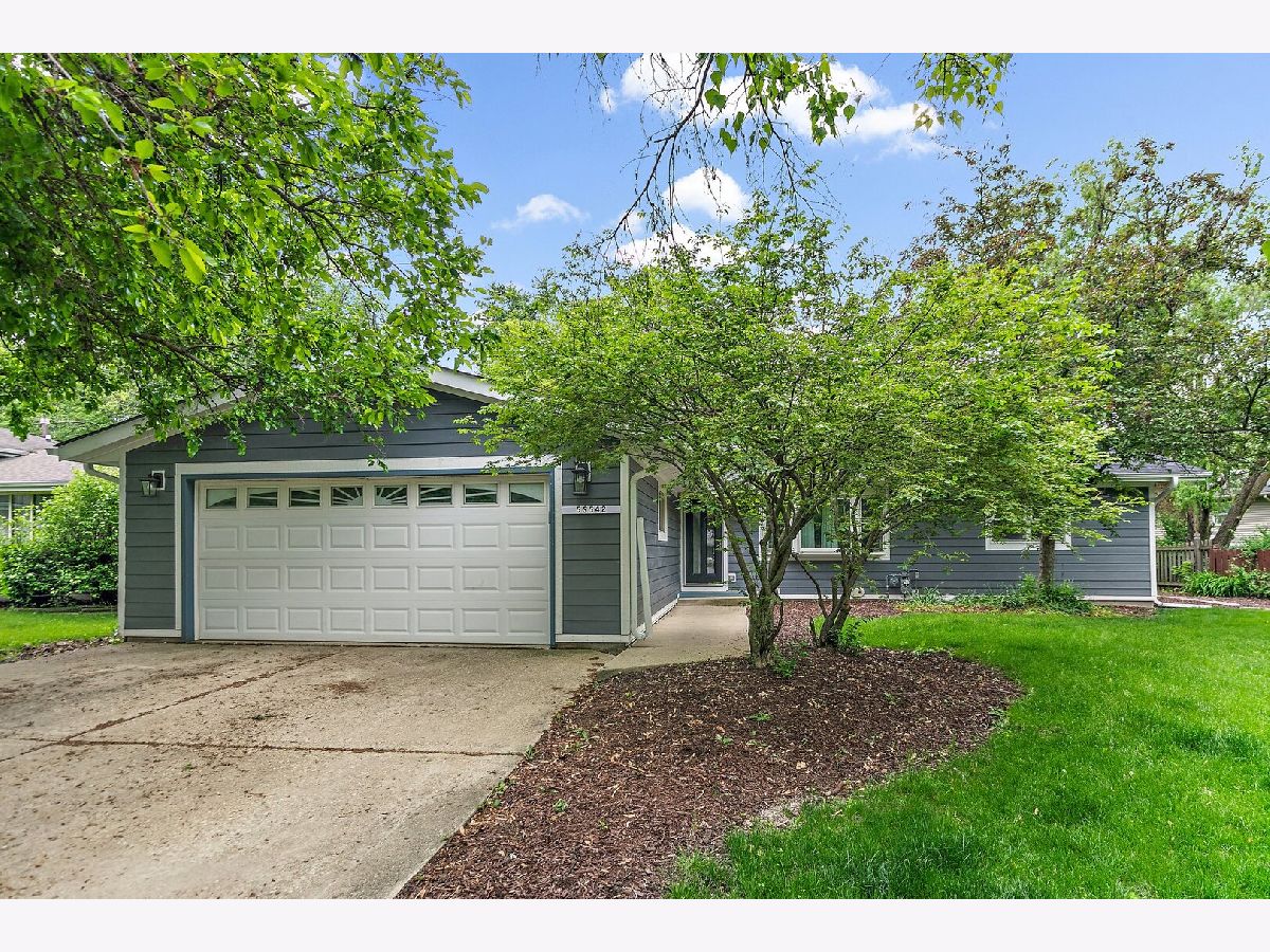 Homes & Condos & Townhomes For Sale Longwood Naperville Illinois, 5S542 Tartan Lane