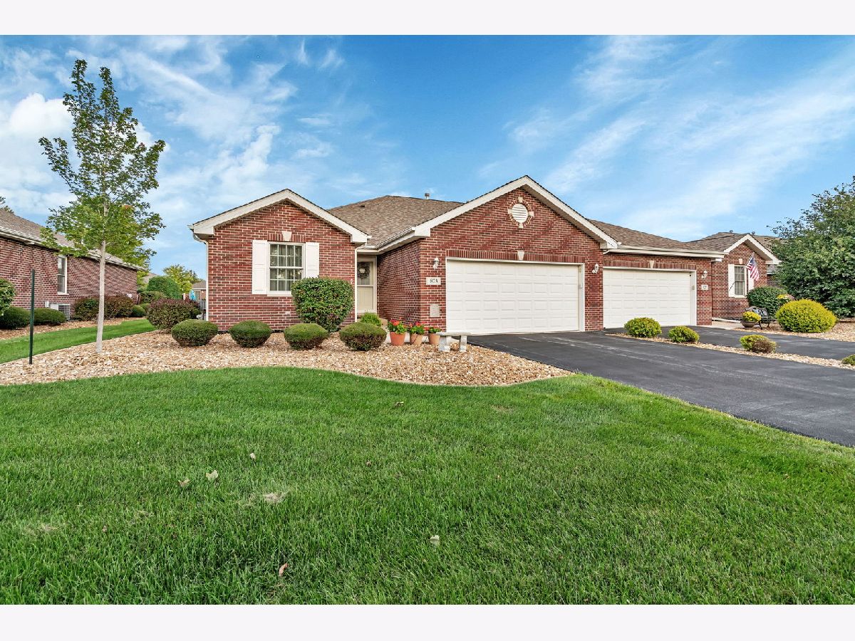  For Sale Peotone Illinois, 823 Oriole Drive