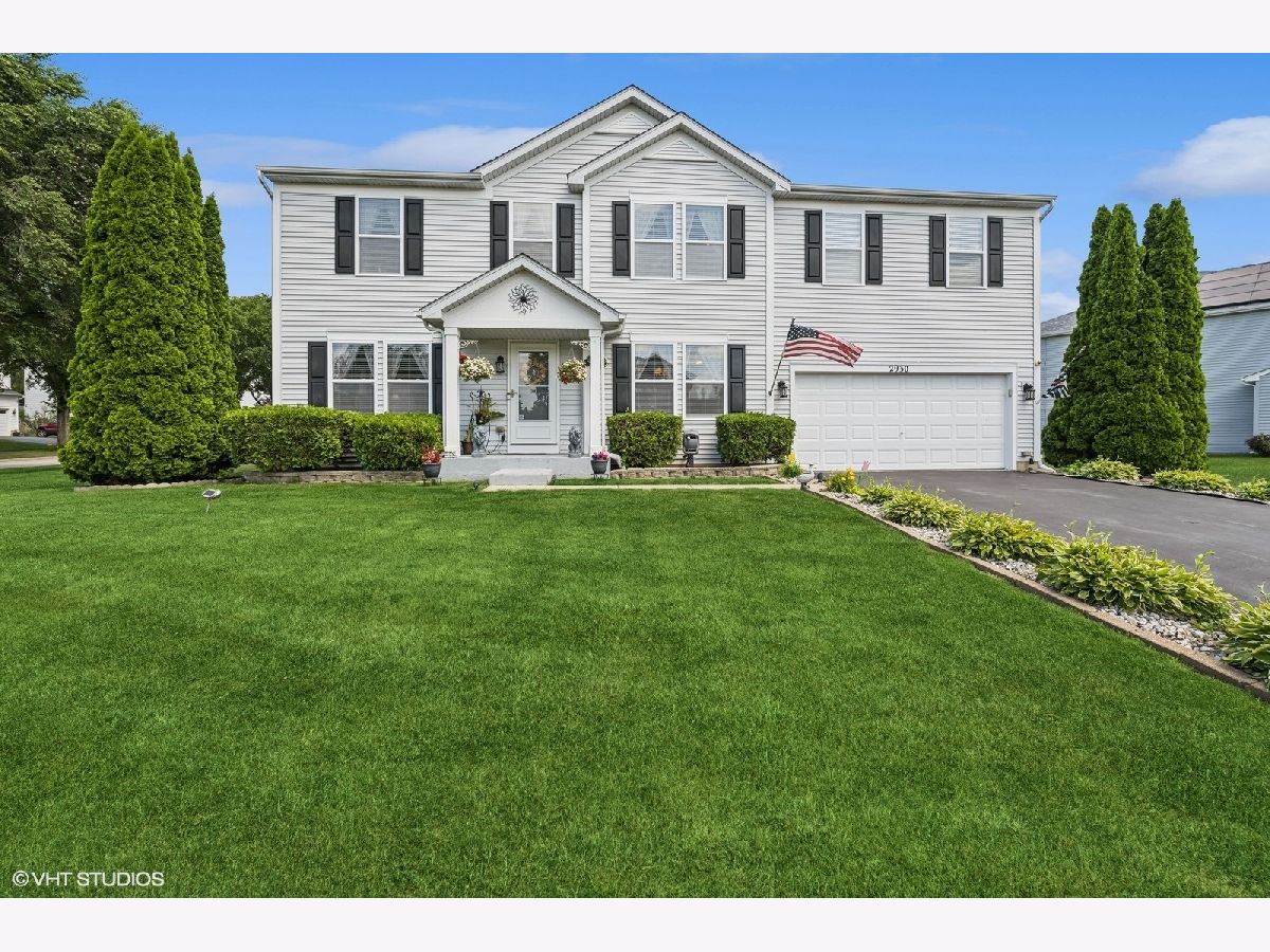 Homes For Sale Riverside Hollow Mchenry Illinois, 2930 Plumrose Lane