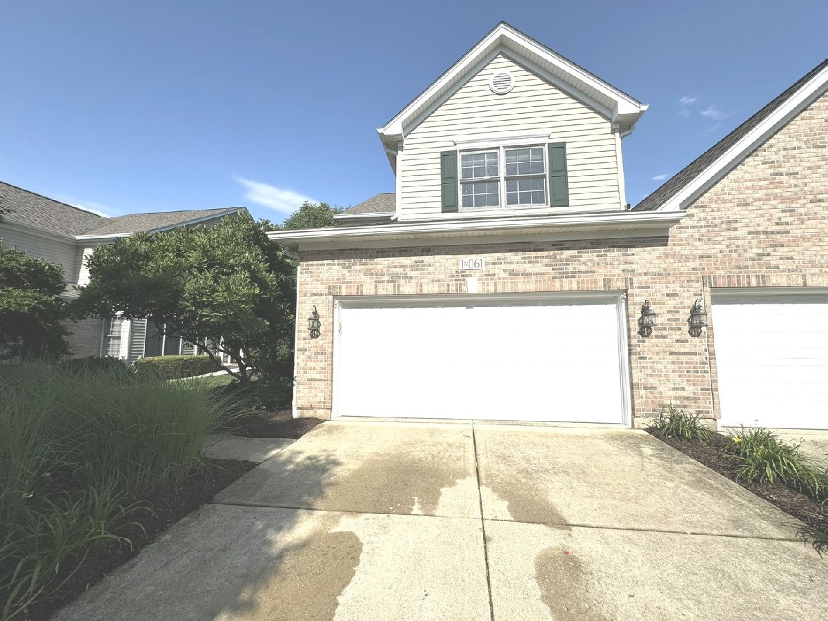 Townhomes Rented Mission Court Winfield Illinois, 1N061 Mission