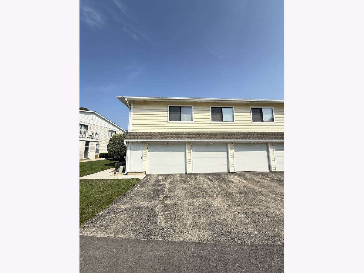  Sold Schaumburg Illinois, 724 Whitesail