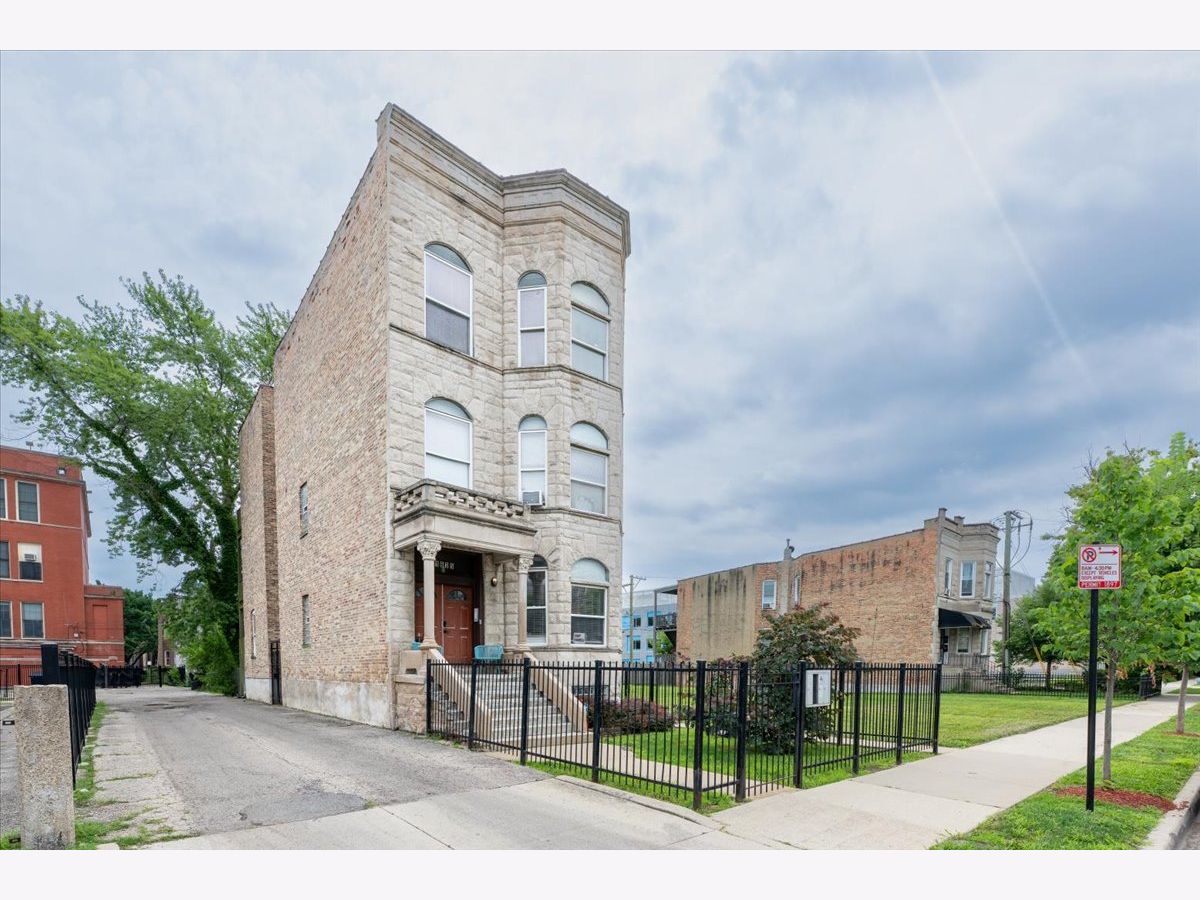  For Sale Chicago Illinois, 1635 Christiana Avenue