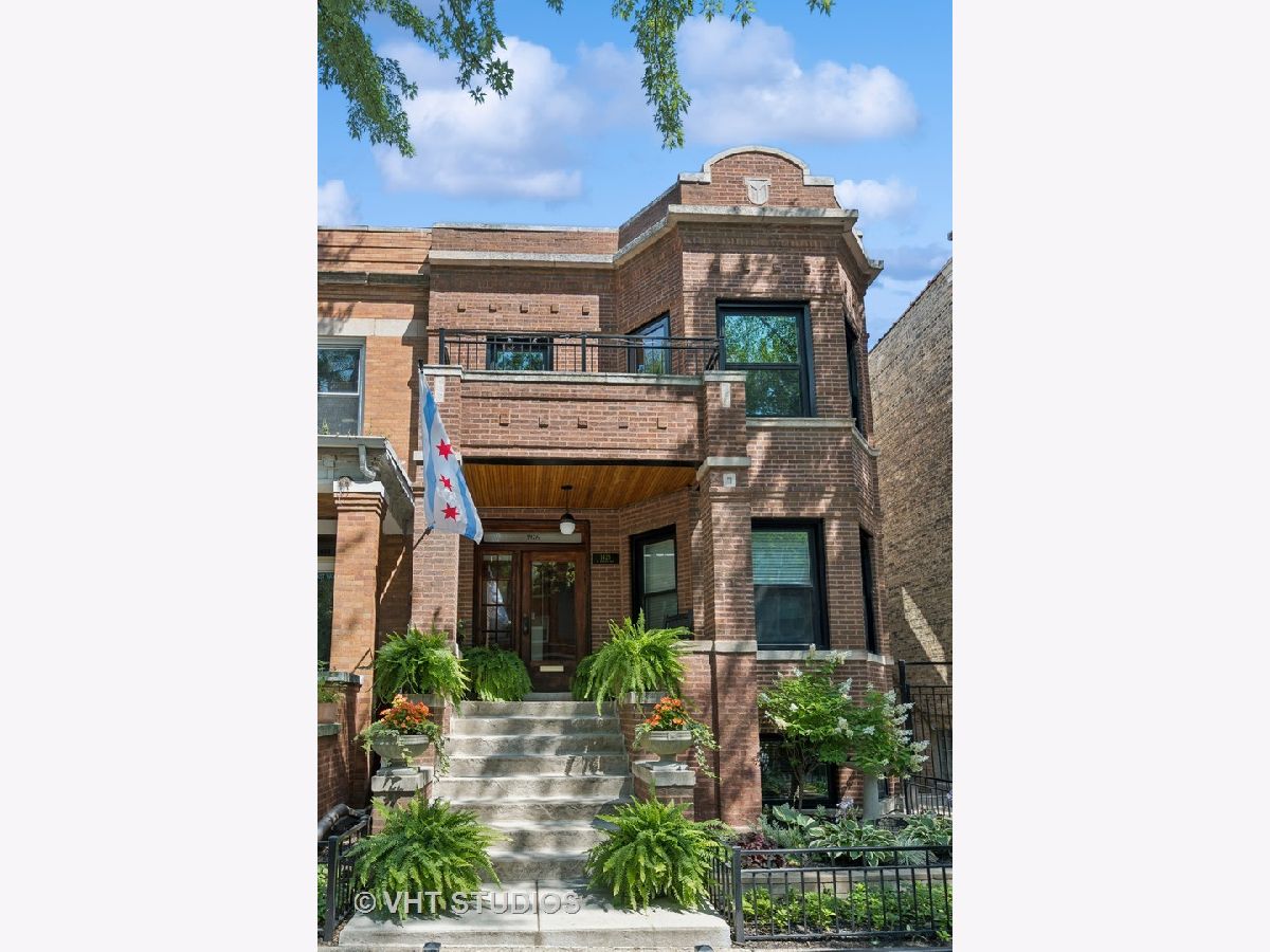  Sold Chicago Illinois, 1426 Foster