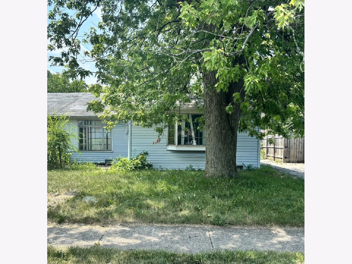  For Sale Robbins Illinois, 14044 Grace Avenue