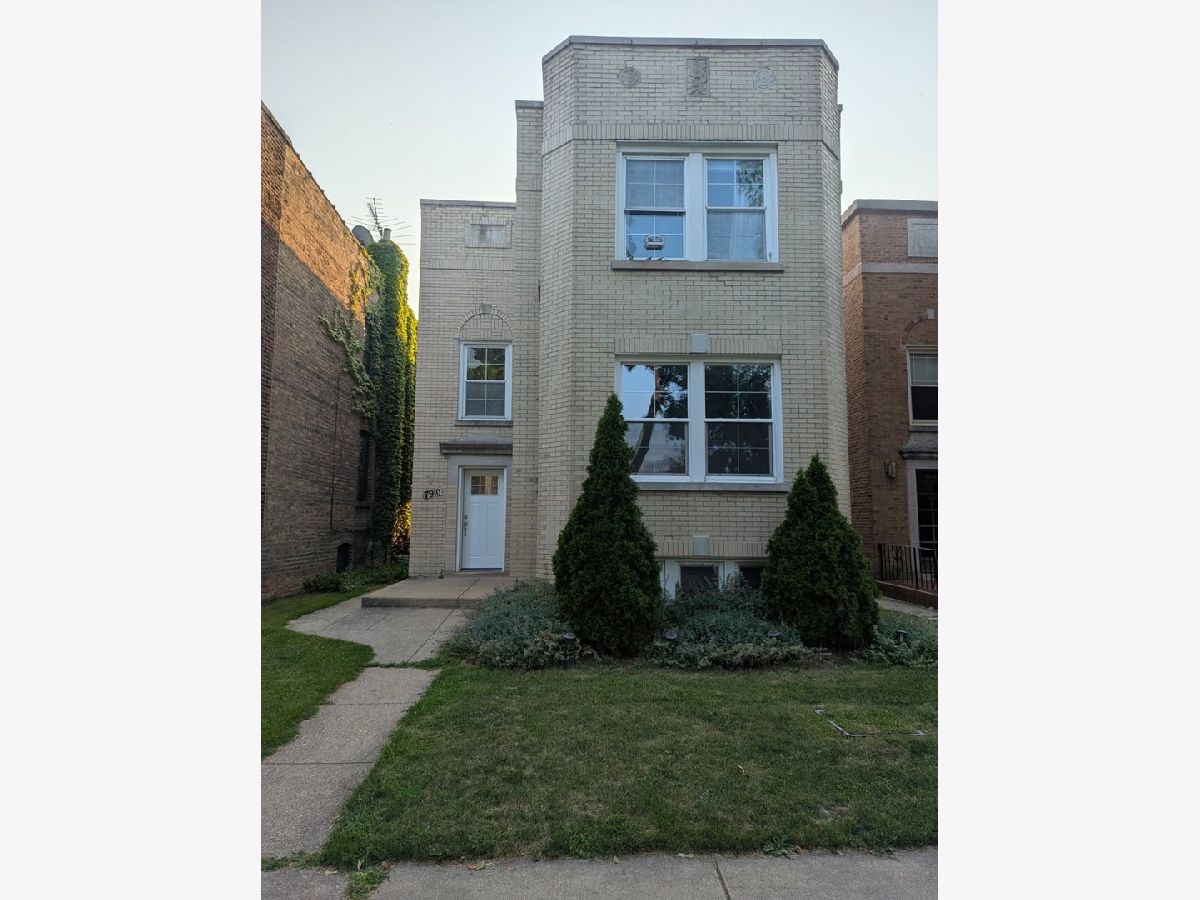  Rented Skokie Illinois, 7910 Karlov