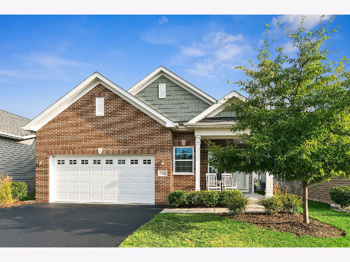 Townhomes & Homes Sold Keating Pointe Channahon Illinois, 27411 Macura