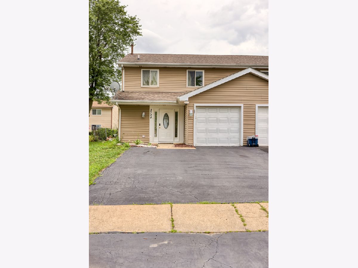  For Rent Hanover Park Illinois, 3724 Merrimac