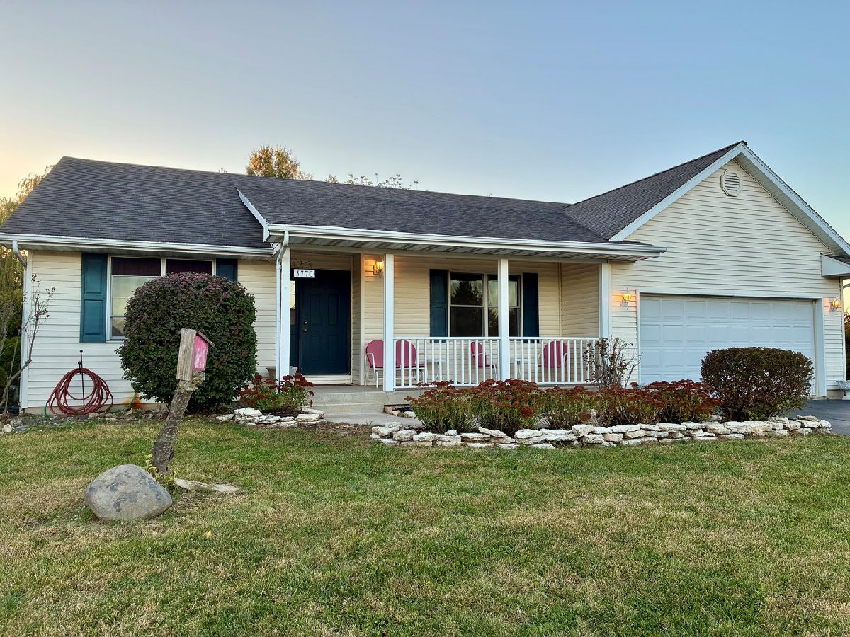  For Sale Rochelle Illinois, 5770 Indian Trail