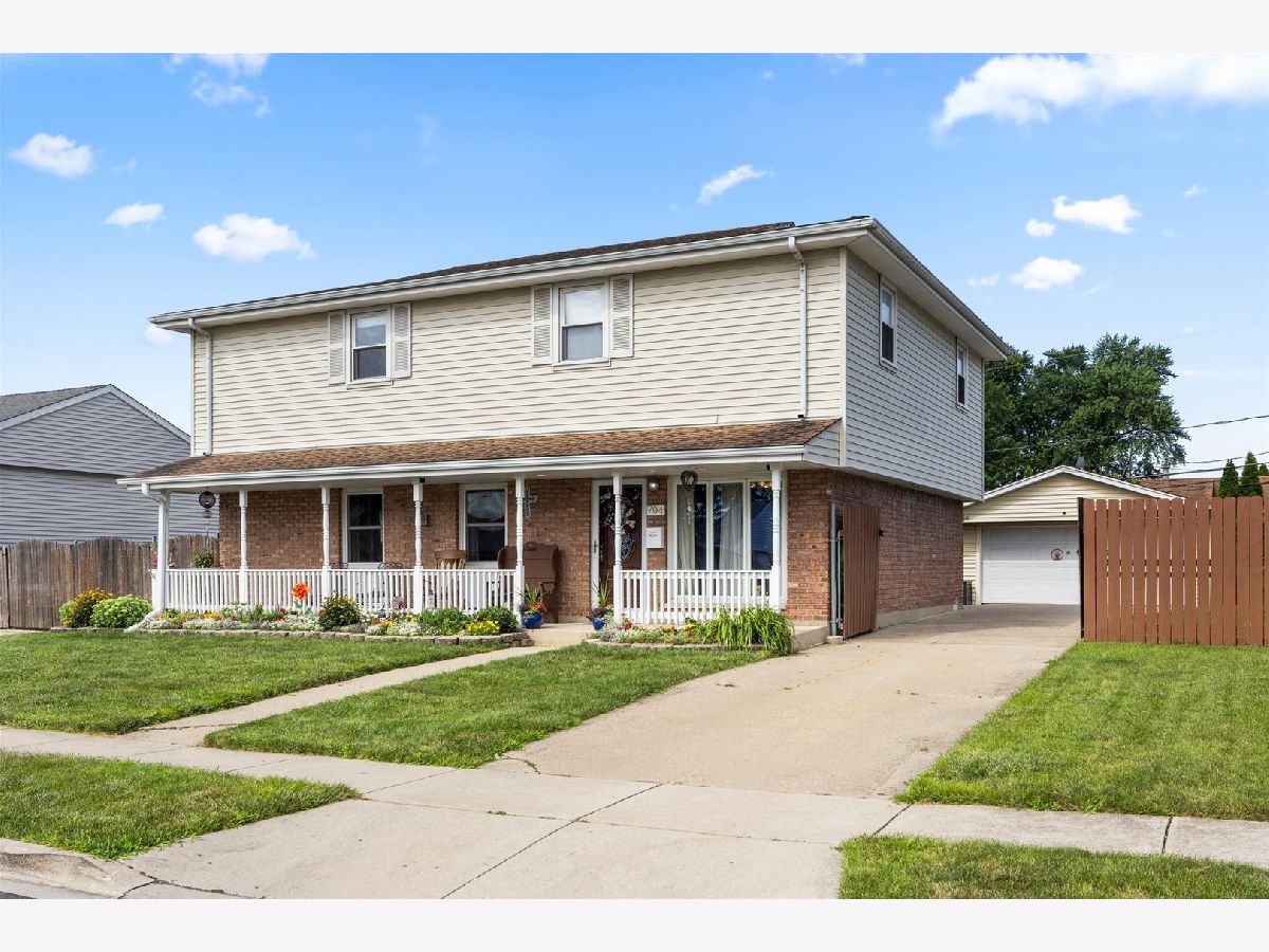 Homes Sold Hampton Park Romeoville Illinois, 704 Geneva