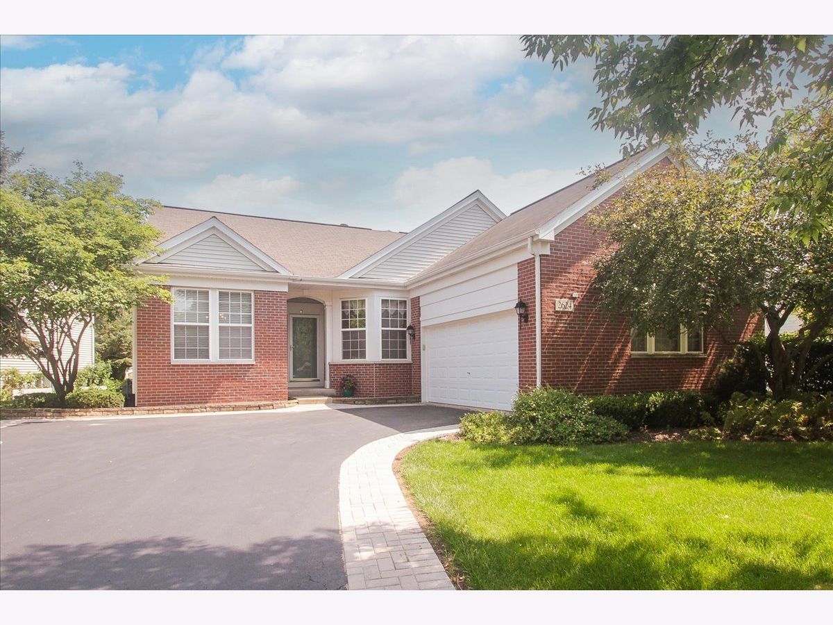  For Sale West Dundee Illinois, 2624 Wessex Drive
