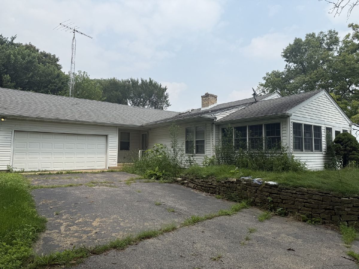  Rented Somonauk Illinois, 3805 Victor Line